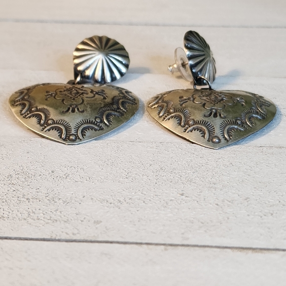 Navajo Vincent Joe Platero, Sterling Silver Stamped Heart Earrings - Picture 7 of 14